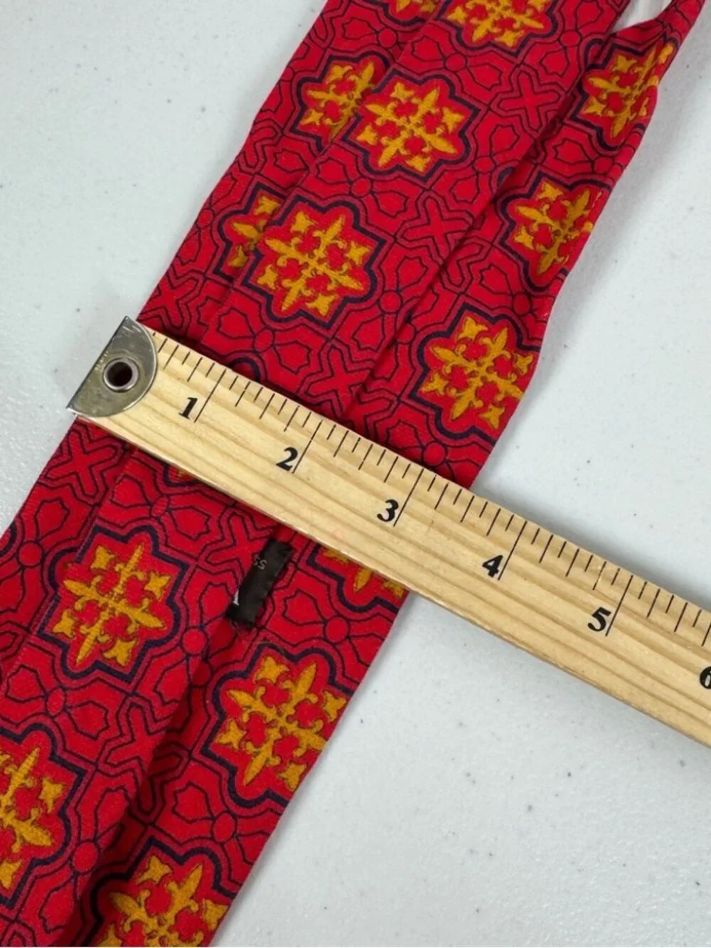 Viyella Wool Cotton Red and Yellow Medallion Patterned Men's Tie Vintage Classic